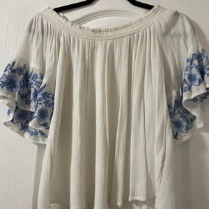 Embroidered off the shoulder white/blue top <3 !